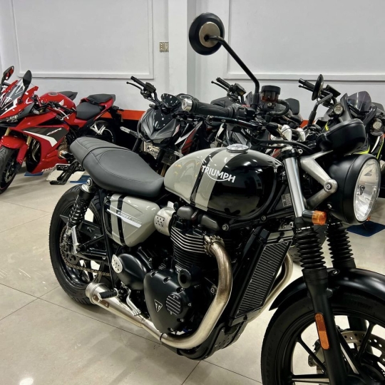 Triumph Street Twin 2019 HQCN BSTP