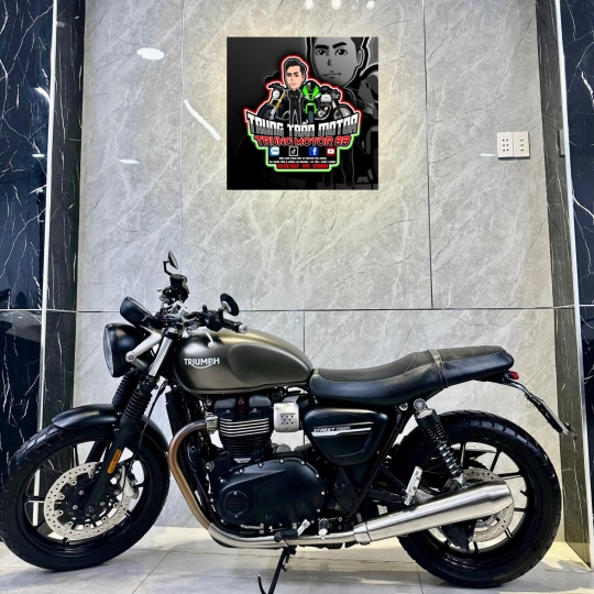 Triumph Street Twin Matt Iron Stone 2019 BSSG chính chủ