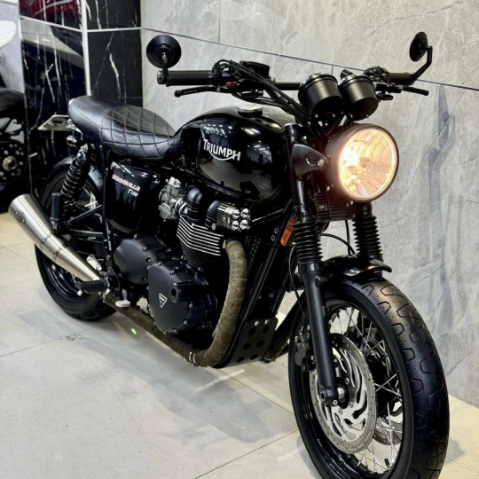 Triumph Bonneville T100 UK 2014 HQCN BSTP  ĐKLĐ 2016