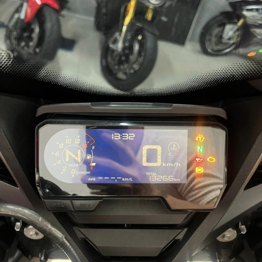 CBR650r 2020 BSTP vô đồ chơi kha khá như hình, máy móc zin chuẩn