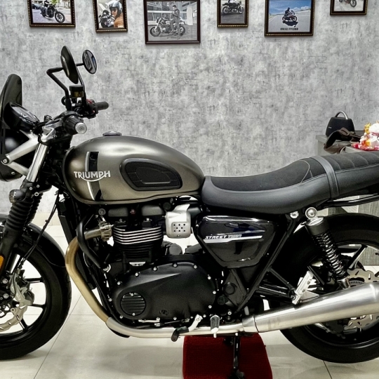 Triumph Street Twin 2019 HQCN BSTP rất mới