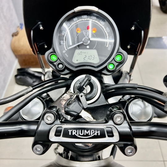 Triumph Street Twin 2019 HQCN BSTP rất mới